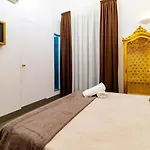 Pupi E Pupari 4*