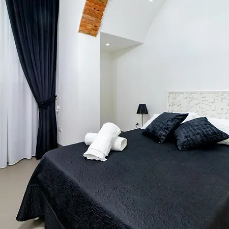 Pupi E Pupari Bed & Breakfast 4*